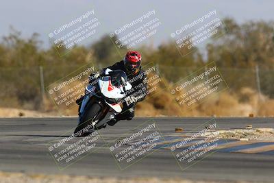 media/Jan-14-2024-SoCal Trackdays (Sun) [[2e55ec21a6]]/Turn 2 (1025am)/